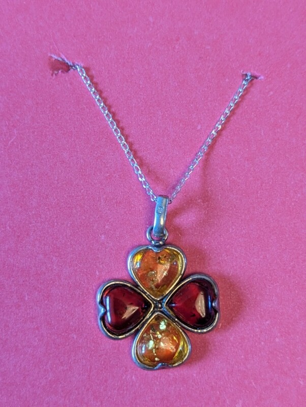 Amber 'Clover' Pendant