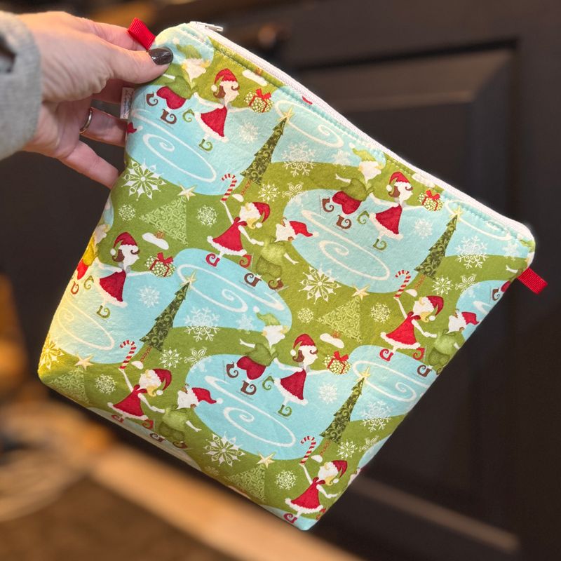 Vintage Elves in Green