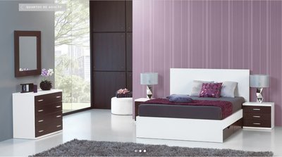 Cama casal + 2 mesas de cabeceira + cómoda c/ moldura