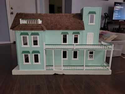 Miniature Dollhouses
