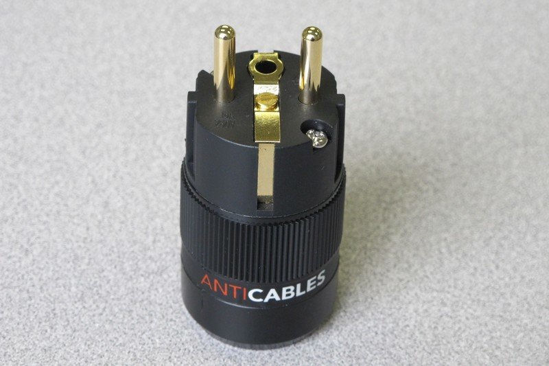 Optional Schuko Wall Plug