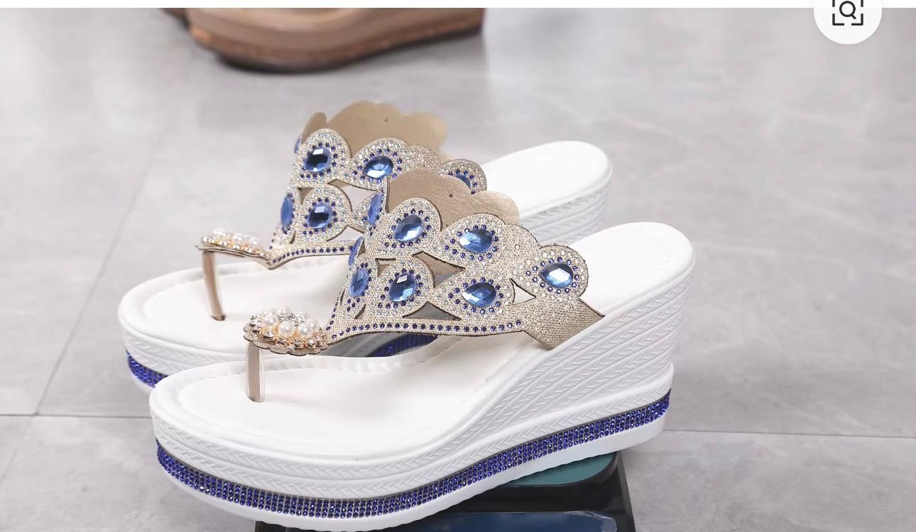 Blue Crystal Decorative Flip-Flop Sandals