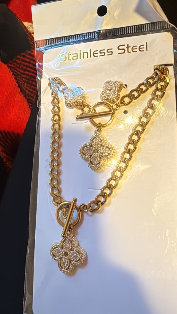 Gold-Tone Rhinestone Pendant Chain Jewelry Set