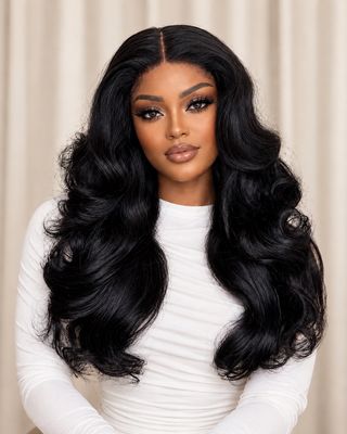 20-Inch Raw Human Hair Wavy Wig – Natural Black, 5×5 Lace Closure | 1stHairly