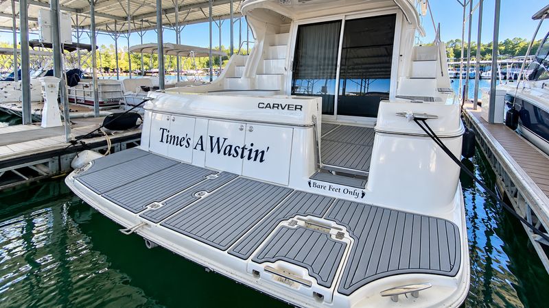2004–2009 Carver 360 Mariner Custom Swim Platform 2004–2009 Carver 360 Mariner Custom Swim Platform