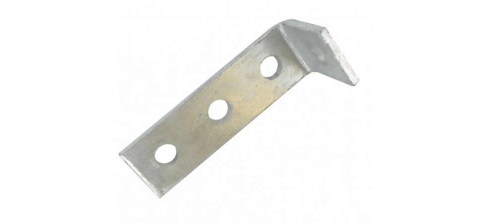 CHANNEL BRACKET 3 X 1 HOLE 90 DEG (55 x 132)