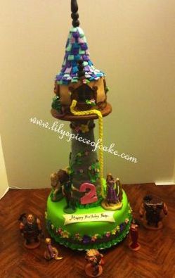 Rapunzel Tower (by Lily's Piece of Cake)