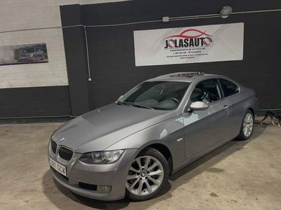 BMW 330i E92 3.0 272 CV (2008) BMW 330i E92 3.0 272 CV (2008)