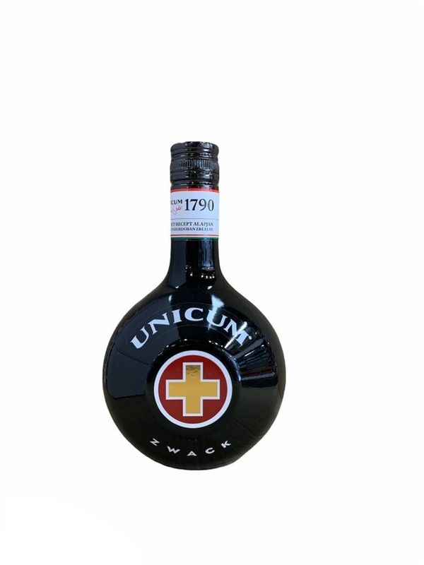 Unicum Zwach Amaro 70cl 40% Unicum Zwach Amaro 70cl 40%