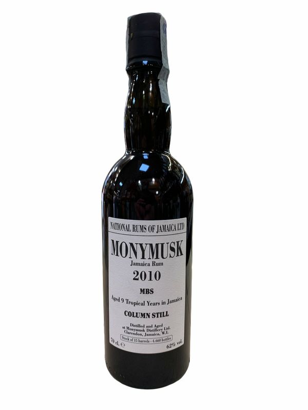 Monymusk Rum 2010 Column Still 70cl 62% Monymusk Rum 2010 Column Still 70cl 62%