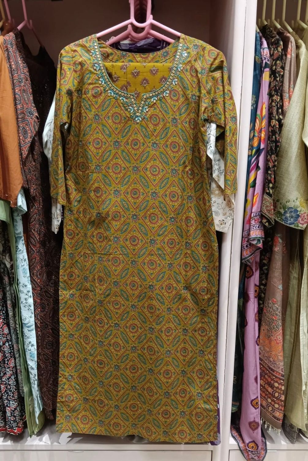Mustard Geometric Print Cotton Salwar Suit Set for Women, Colour: Mustard Yellow, Fabric: Cotton, Size: M