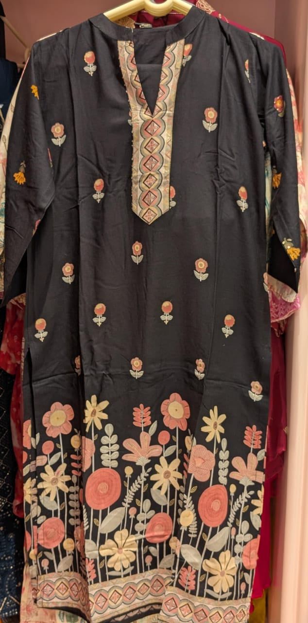 Noir Blush Meadow Border Kurta with Pant | Black Floral Sprig Garden Hem Border V-Notch Rayon Viscose | Office Festive