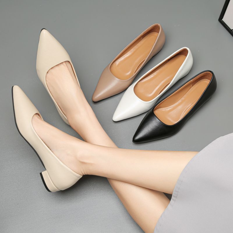 New Pointed Toe Shallow Mouth Square Heel Small Leather Shoes