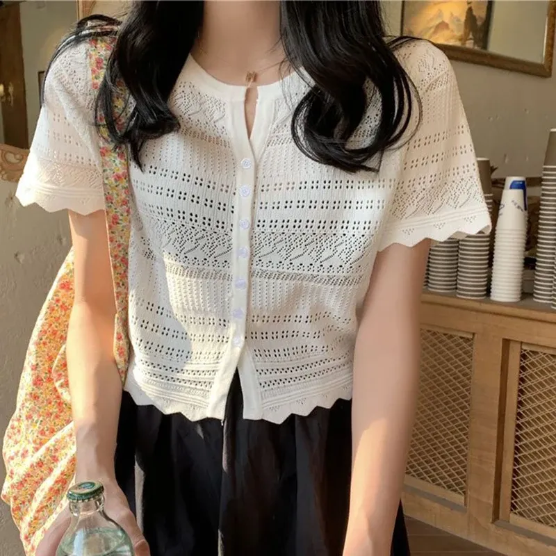Chic Hollow Out Knitted Button Up Short Sleeve Crop Tee Woman