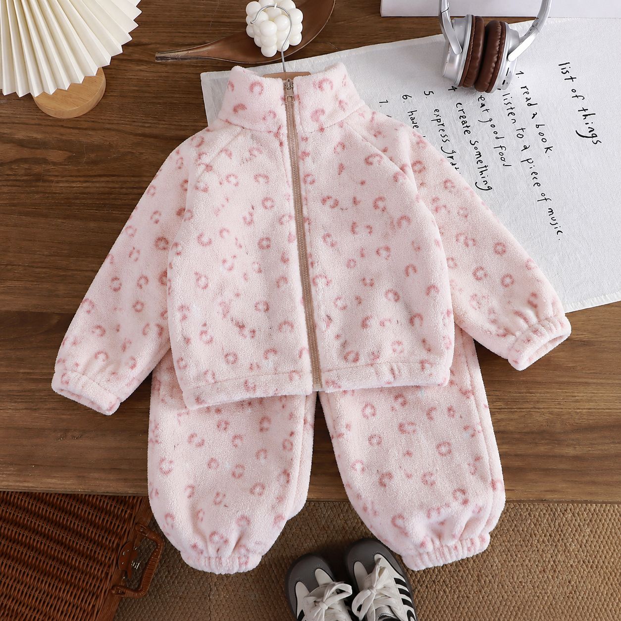 Kids' Sets and Outfits with Plush and Thick Fleece Set for Autumn and Winter, Suitable for Children's Clothing Girls Aged 0-4 Ye