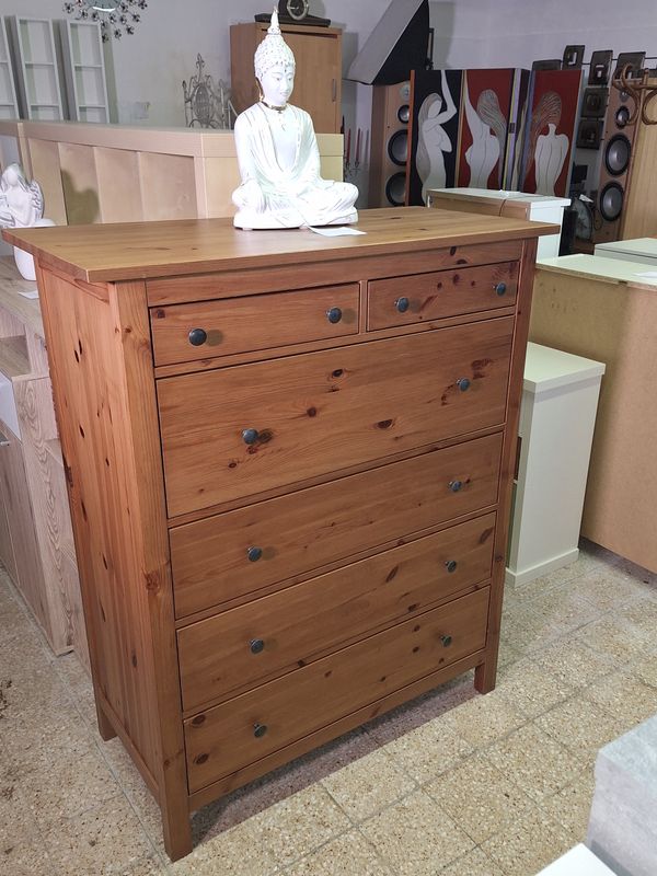 Ikeás Hemnes komód 6 fiókos tömör fenyőfa natúr