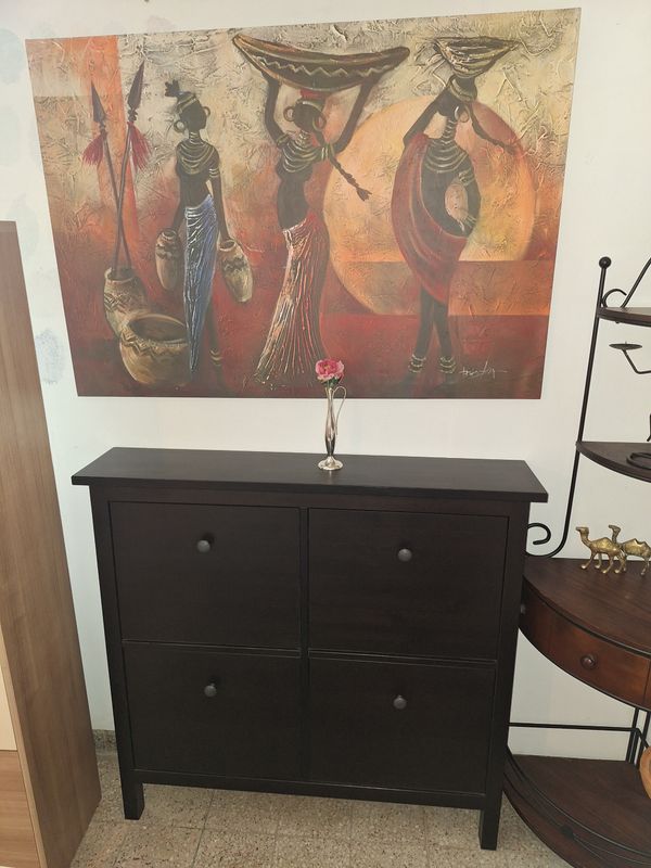 Ikeás Hemnes 4 ajtós cipős szekrény feketére pácolt