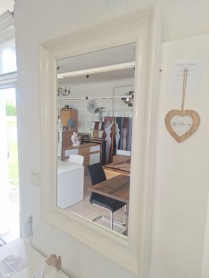 Ikeás Hemnes fehér magasfényű lakkozott fali tükör 60x90cm