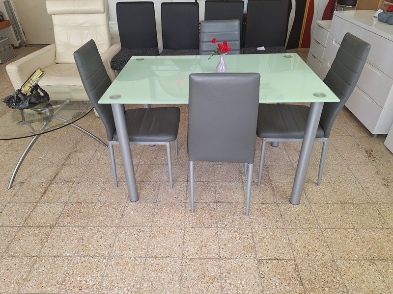 4 székes tejüveges étkező szett