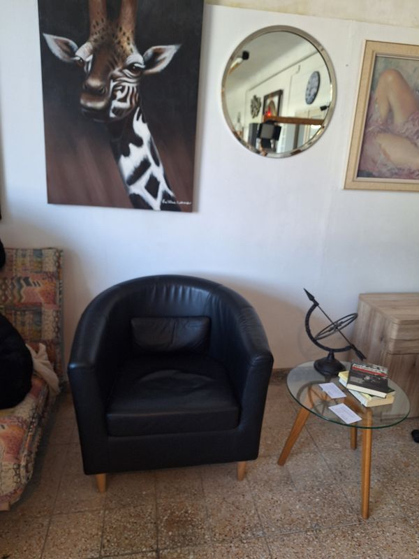 Kényelmes eredeti bőr fotel fekete