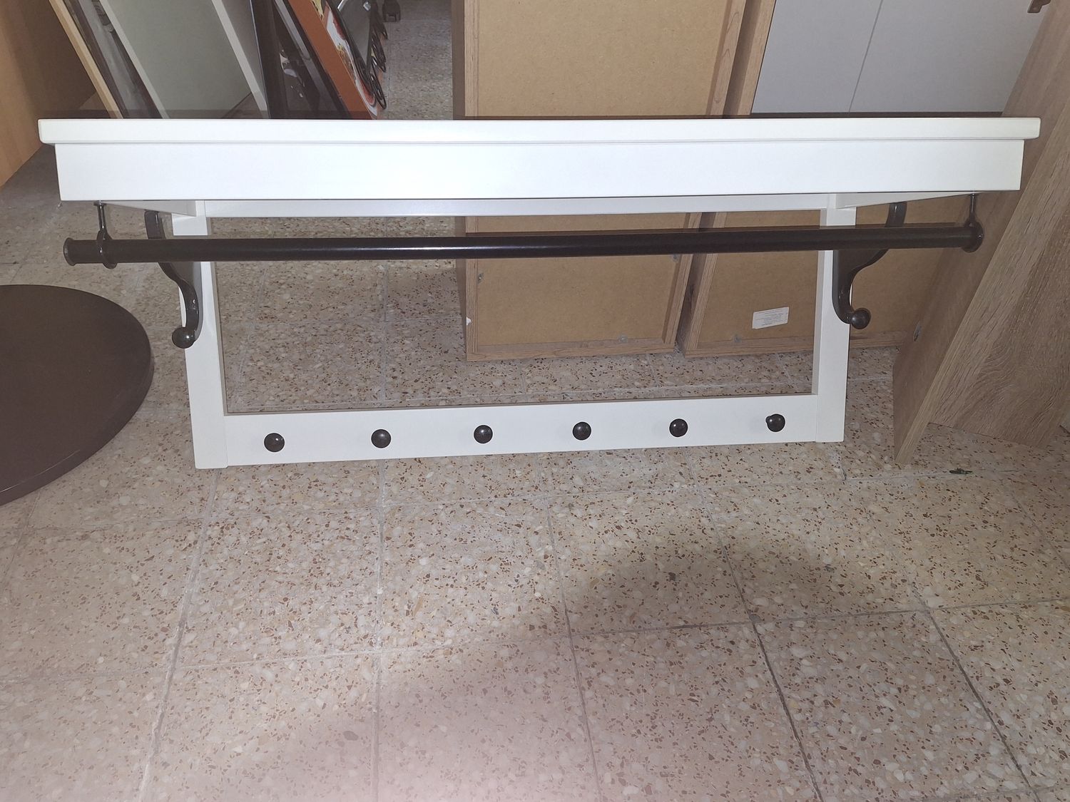 Ikeás hemnes kalaptartó fehér lakkozott