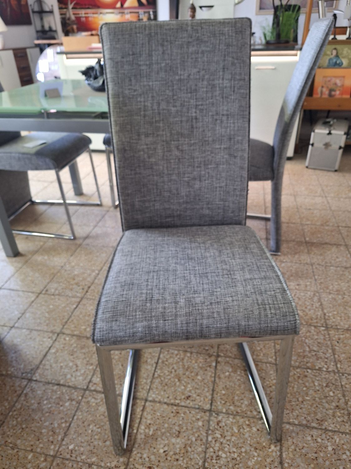 Elegáns magasított háttámlás étkező székek