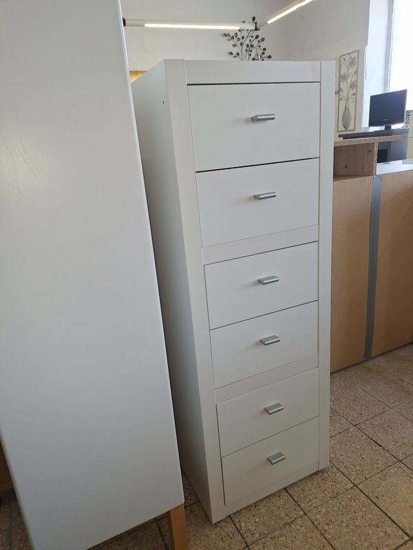 Keskeny 6 fiókos praktikus komód fehér matt