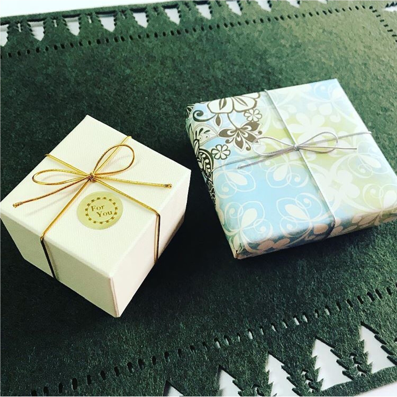 金糸、銀糸カボション 貼り付けタイプ カラーmix 約22㎜ 6個 300円  