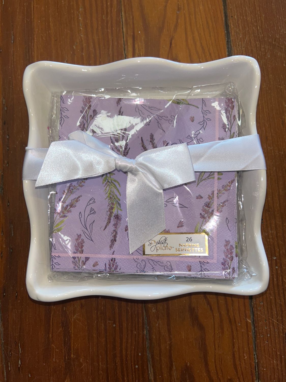 Ceramic Wave Napkin Tray w/ Lavender Fields Napkins