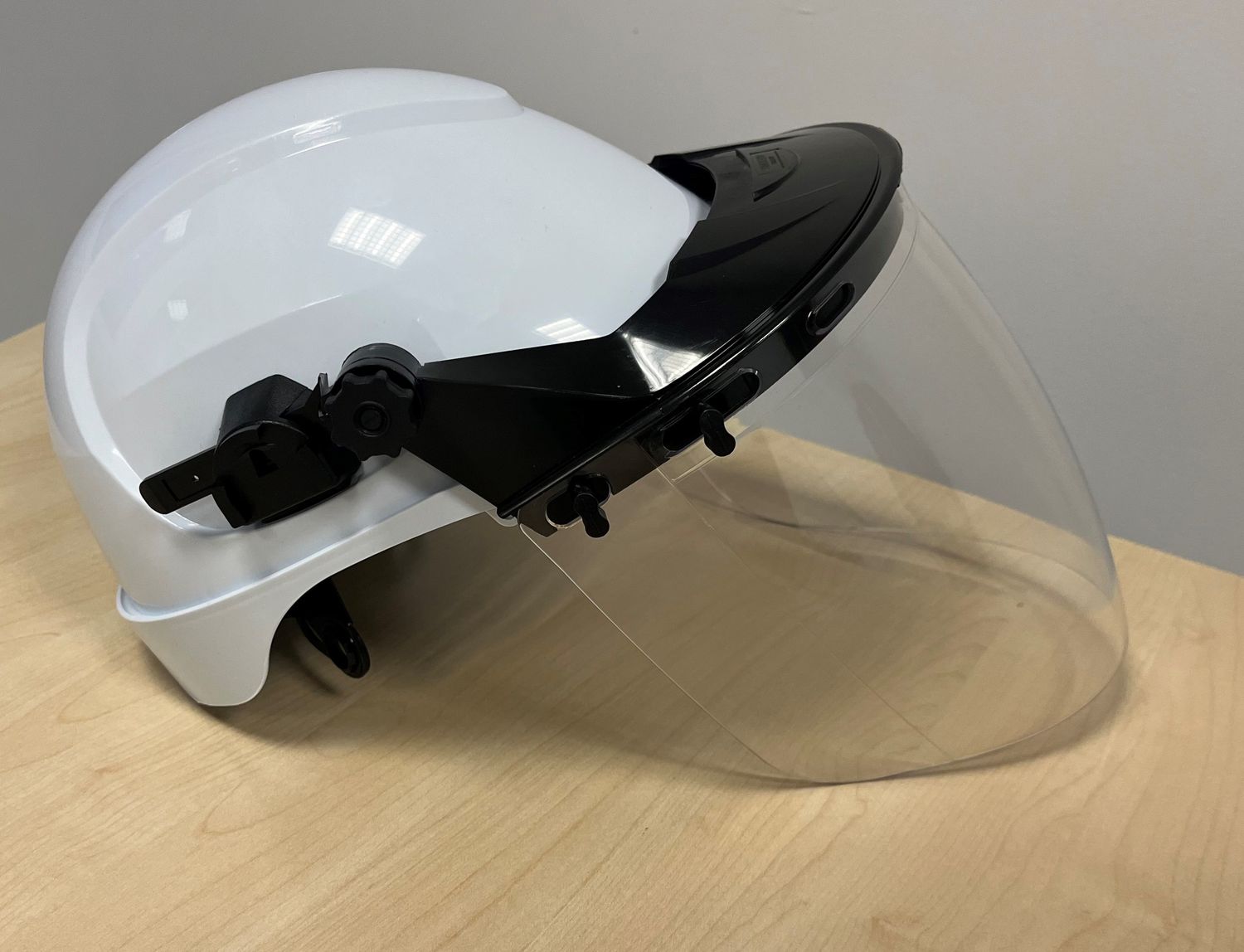 CASQUE A.B.S. TESTÉ ISOLATION ÉLECTRIQUE