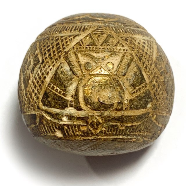 Kot Kala Phueak Pra Rahu Mai Mee Ta Albino Eyeless Coconut Carved Asura Deva Eclipse God Luang Por Pin Wat Srisa Tong