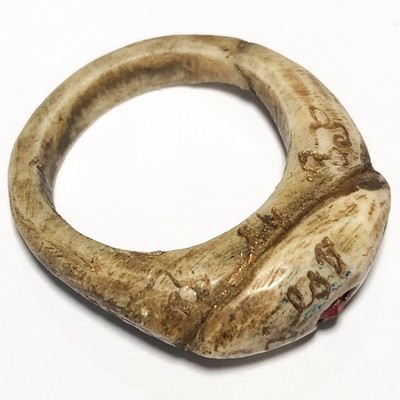 Hwaen Graduk Chang Carved Bone Ring Gemstone Insert Hand Inscriptions Luang Por Pina Free EMS Worldwide