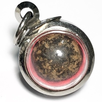 Look Om Nuea Pong Ittijae Jum Rak Sacred Powder Wishing Ball Amulet Luang Por Tong Sukh Wat Sapan Sung