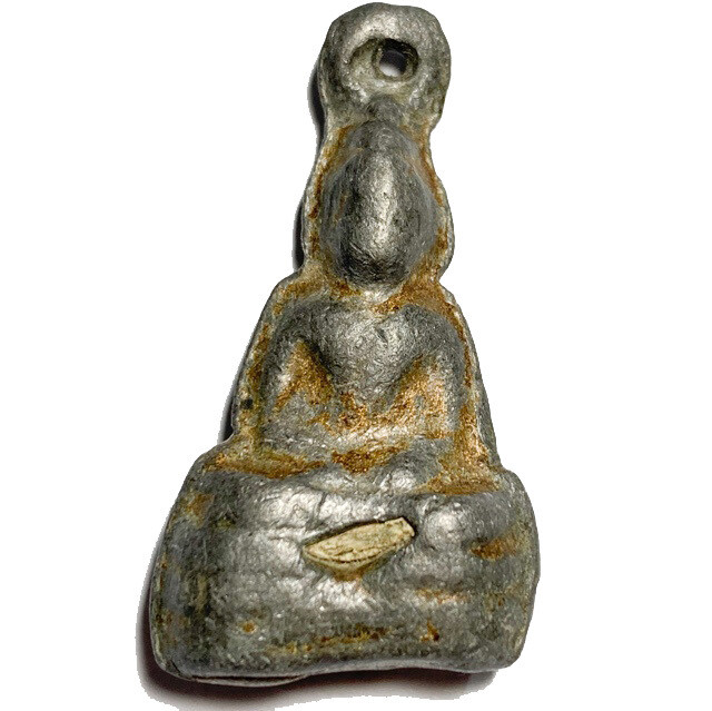 Praput Chin Dtakua Fang Khiaw Hmaa Pha 2460 BE Alchemical Mercurial Lead & Wolf Tooth Insert Luang Por Dam Wat Kuti