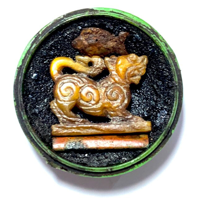 See Pheung Fang Singh Sam Khwan Carved Ivory Singha Himapant Lion 1 Takrut & Pla Tapian Luang Por Derm