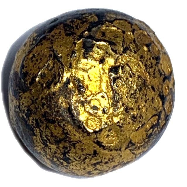 Look Om Jet Paya Chang Sarn Nuea Dam Pid Tong Sacred Powder Wishing Ball Luang Por Ding Wat Bang Wua