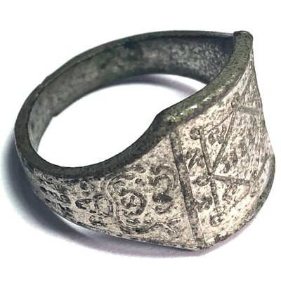 Hwaen Yant Arahang Nuea Galai Ngern Silver Coated Arahant Yantra Ring Luang Por Klaew Wat Wang Hin