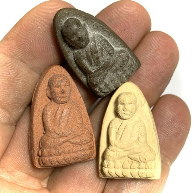 Pra Chud Luang Por Tuad Ongk Kroo Amulet Gammagarn Set 2543 BE 3 Gold Takrut Wat Prasat 108 Monks Blessing