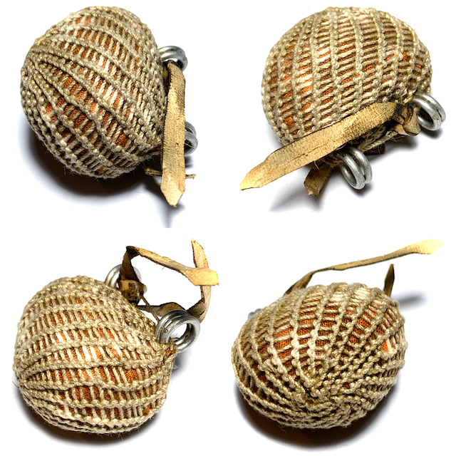 Bia Gae Hum Jiworn Thak Chueak Mad Mont Bailan Jivara Robe Wrapped Cowrie Shell with Parchment Spell Luang Phu Rian Wat Bang Rahoeng