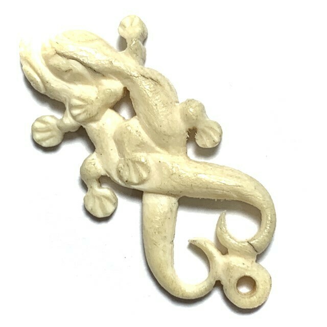 Jing Jok Bee Maha Sanaeh Ivory Gecko Amulet Luang Phu Nai Wat Ban Jaeng