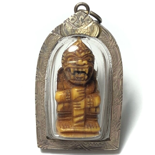 Hanuman Jab Hlak Nga Gae Pim Hnaa Khone Carved Ivory 2460 BE Silver Casing Luang Por Sun Wat Sala Gun Free Express Shipping