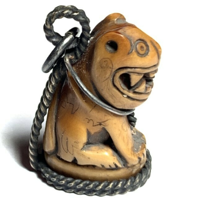 Suea Nga Gae Tiger Tooth Amulet Hand Spell Inscriptions Ancient Silver Wire Frame Luang Por Parn Wat Bang Hia Free Express Shipping