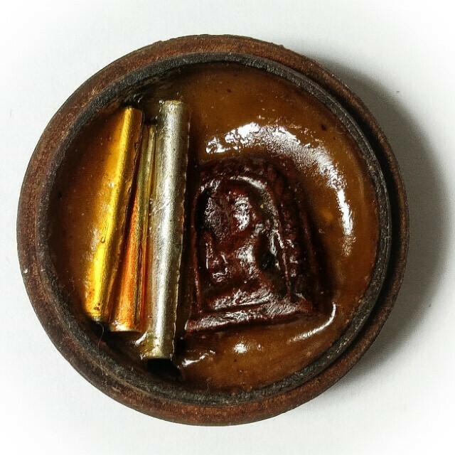See Pheung Maha Sanaeh with Nang Kwak Amulet 3 Takrut in Wooden Pot Luang Por Guay Wat Kositaram (2448 - 2522 BE)