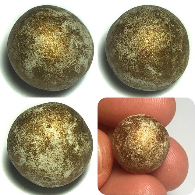 Look Om Pong Prai Kumarn Ta Bronze Wanich 1.5 Cm Luang Phu Tim Wat Laharn Rai 2517 BE