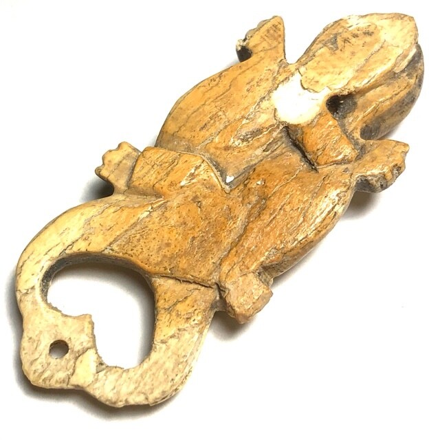 Jing Jok Bee Maha Sanaeh 5 x 2 Cm Carved Ivory Gecko Amulet Luang Phu Nai Wat Ban Jaeng