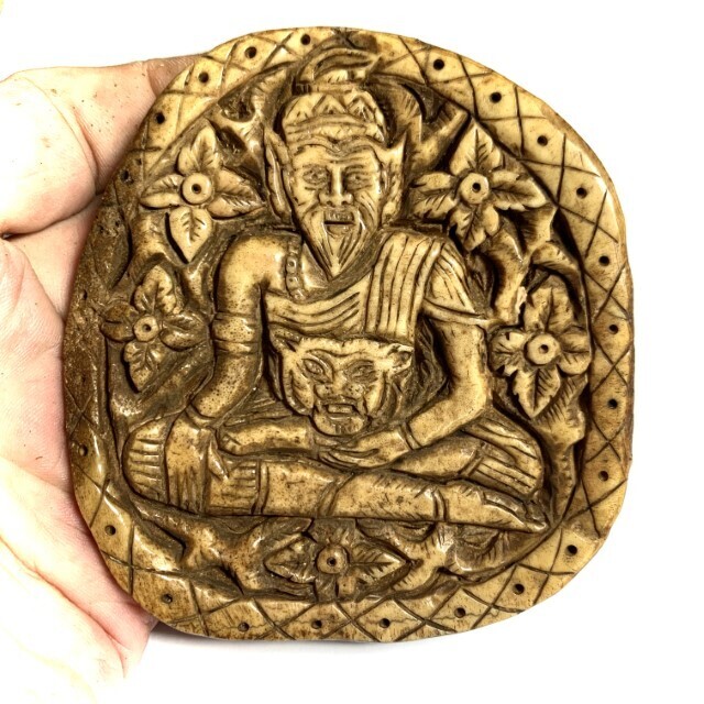 Ban Neng Ruesi Nang Suea Necromantic Skullbone Lersi with Tiger Hand Spell Inscriptions Ajarn Heng Praiwan