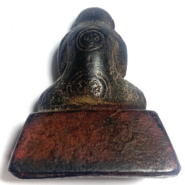 Pra Pid Ta Nuea Pong Kluk Rak Jarn Yant Putto Hand Inscribed Statuette Luang Por Dam Wat Mai Nopparam