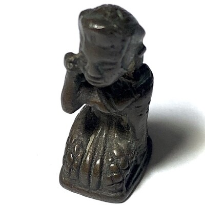 Pra Nang Kwak Loi Ongk Statuette for Good Business and Mercy Charm 2490 BE - Luang Por Jong Wat Na Tang Nork