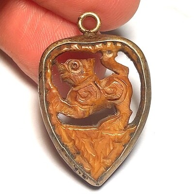 Singh Sam Khwan Gae Nga Pim Hang Loi Himapant Carved Ivory Singha Lion Luang Por Derm Wat Nong Po