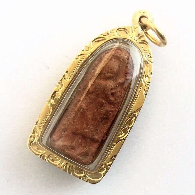 Pra Sivali - Walking Buddha Amulet Solid Gold Casing - Nuea Din Pim Lek (Niyom) - Luang Por Guay Wat Kositaram (2448 - 2522 BE)